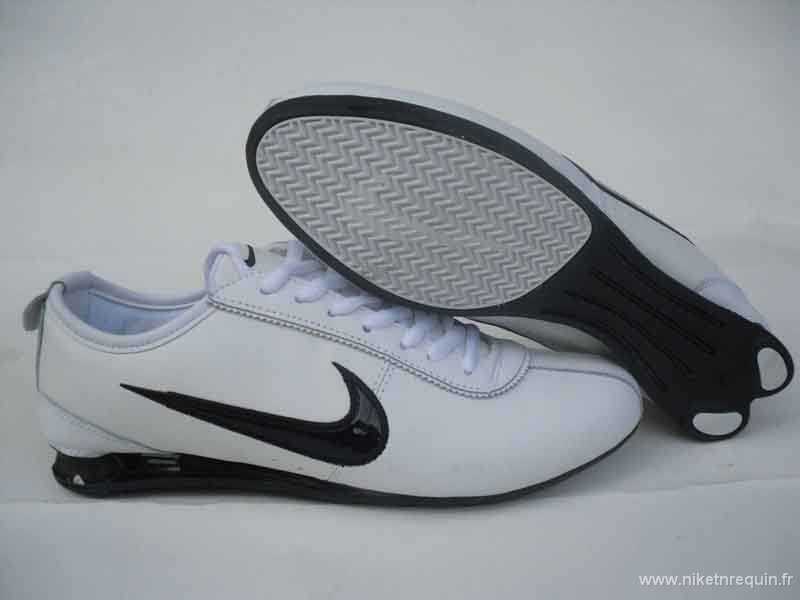 Nike Shox R2 mens blanc noir (1)